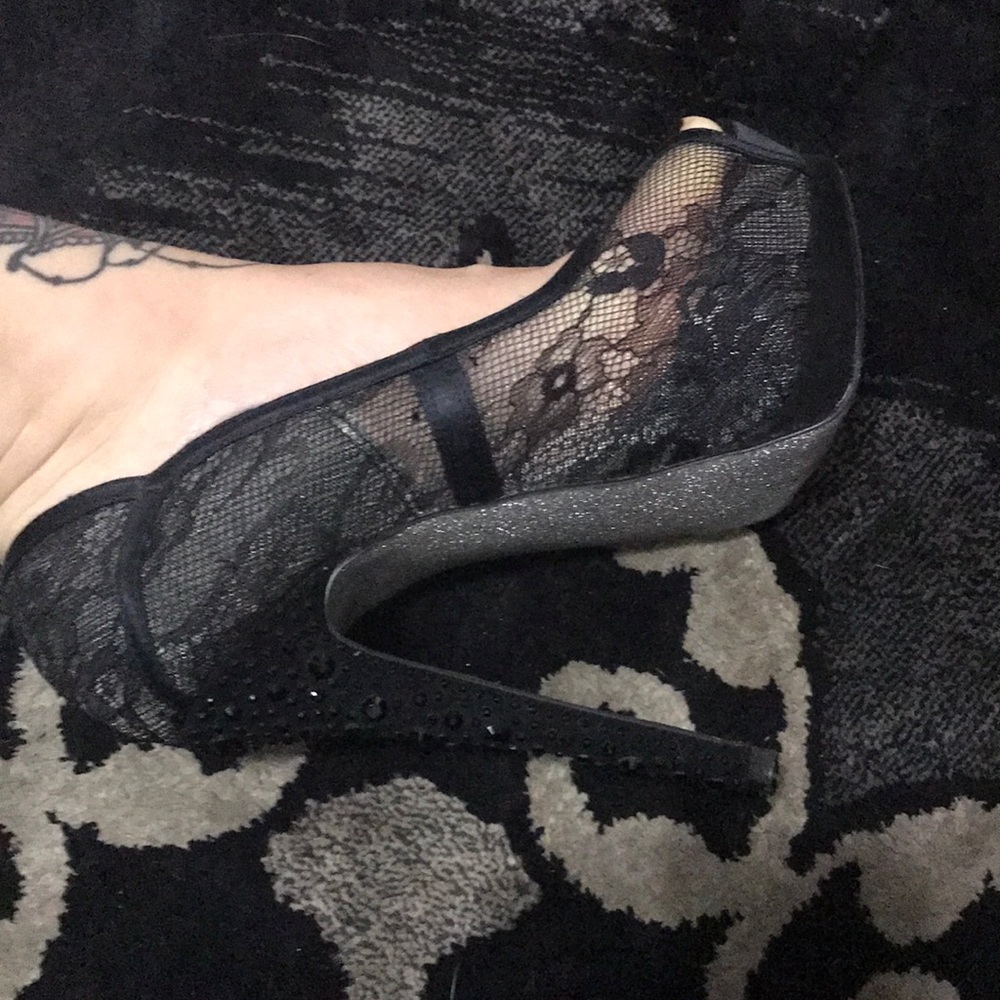 Bebe Pumps - Picture 3 of 7